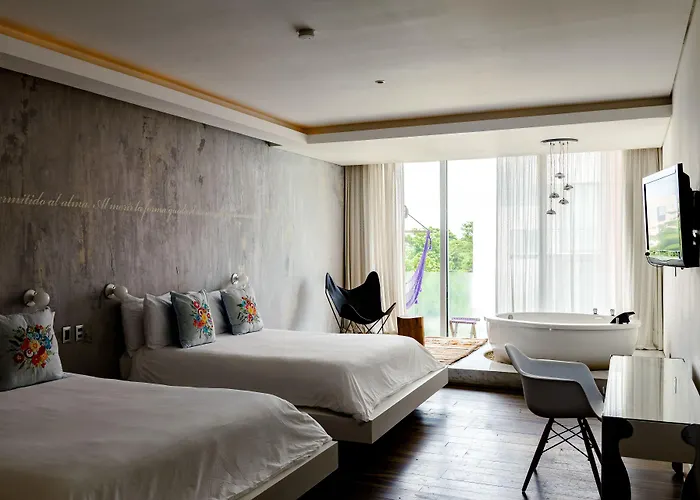 Be Playa Boutique & Rooftop Bar - Adults Only Hotel Playa del Carmen