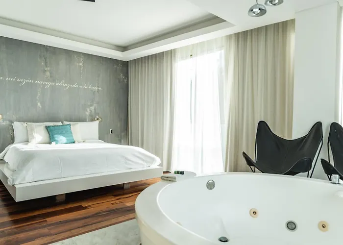 Hotel Be Playa Boutique & Rooftop Bar - Adults Only 4*